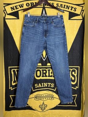 Aeropostale•Athletic Skinny•Blue Jeans•Mens 32x32•Med Wash•5 Pocket•Air-Stretch